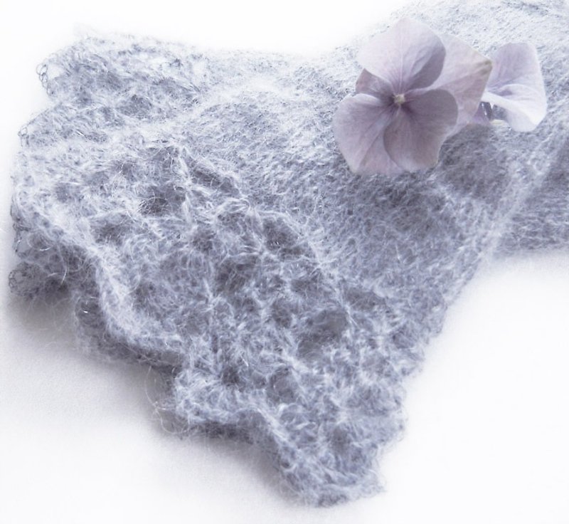 Lavender Purple Arm Warmers - Lace Fingerless Gloves - Fall Fashion Gloves - Lavender Wrist Warmers - Hand Knitted Lace Gloves Fingerless - ถุงมือ - วัสดุอื่นๆ สีน้ำเงิน