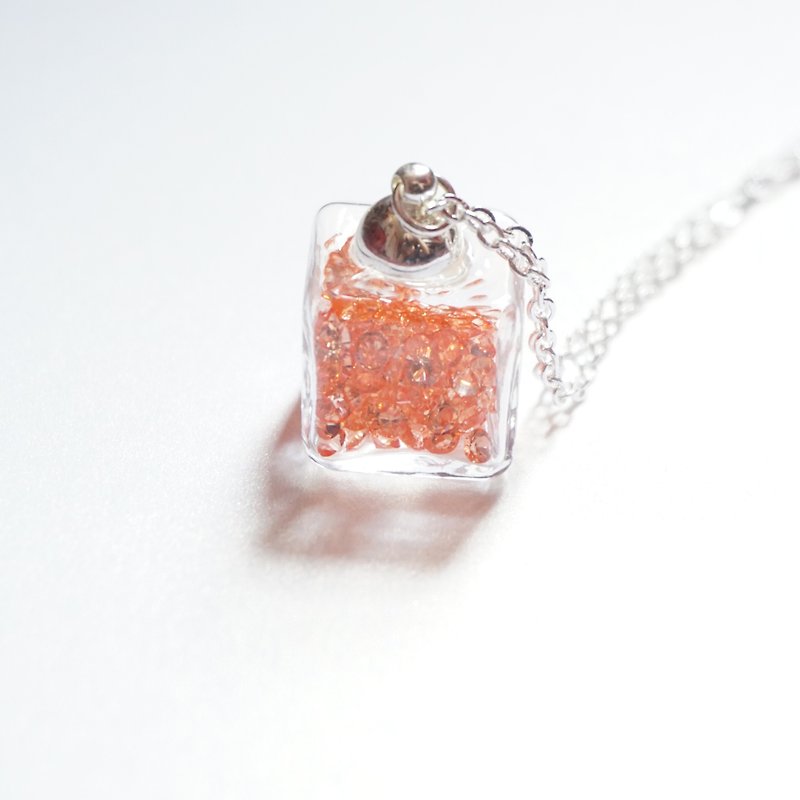 A Handmade 淡橙色正方體玻璃頸鏈 - 頸圈項鍊 - 玻璃 