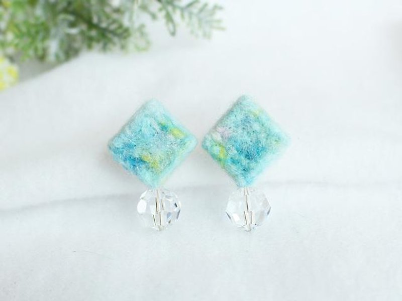 Sherbet earrings light blue wool Drop Series - ต่างหู - โลหะ 