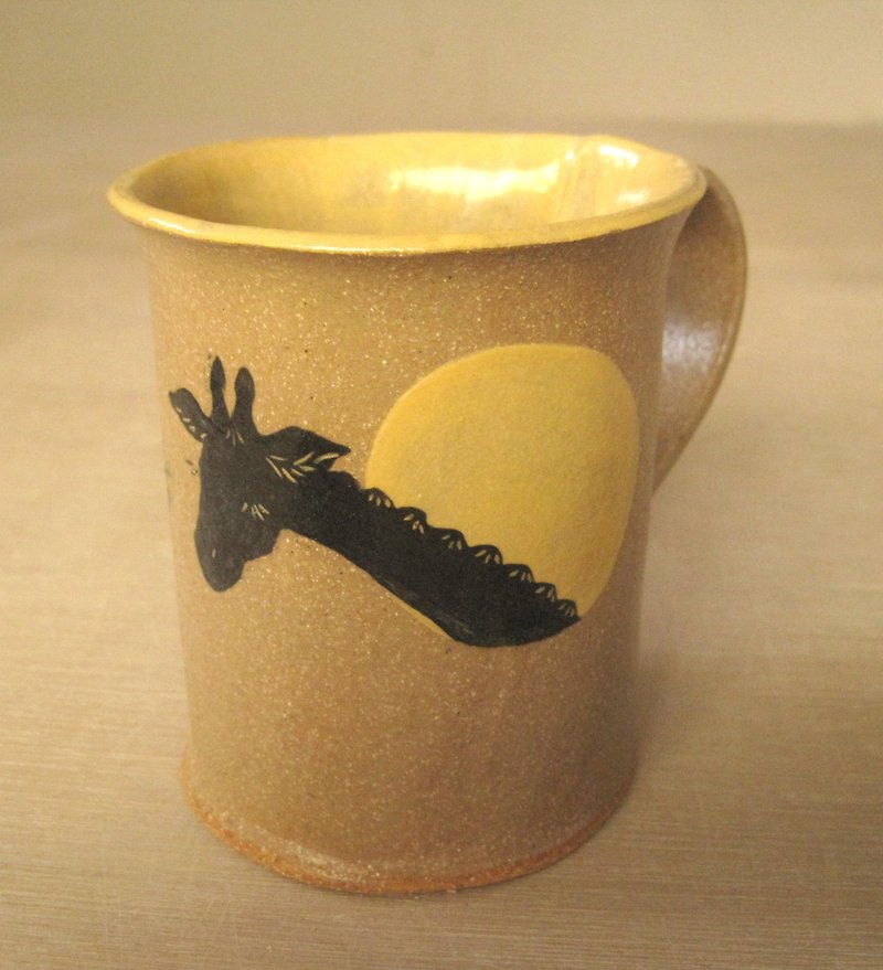 DoDo Handmade Whispers. Animal Silhouette Series-Giraffe & Bird Dialogue Cup (Yellow) - แก้วมัค/แก้วกาแฟ - ดินเผา สีเหลือง