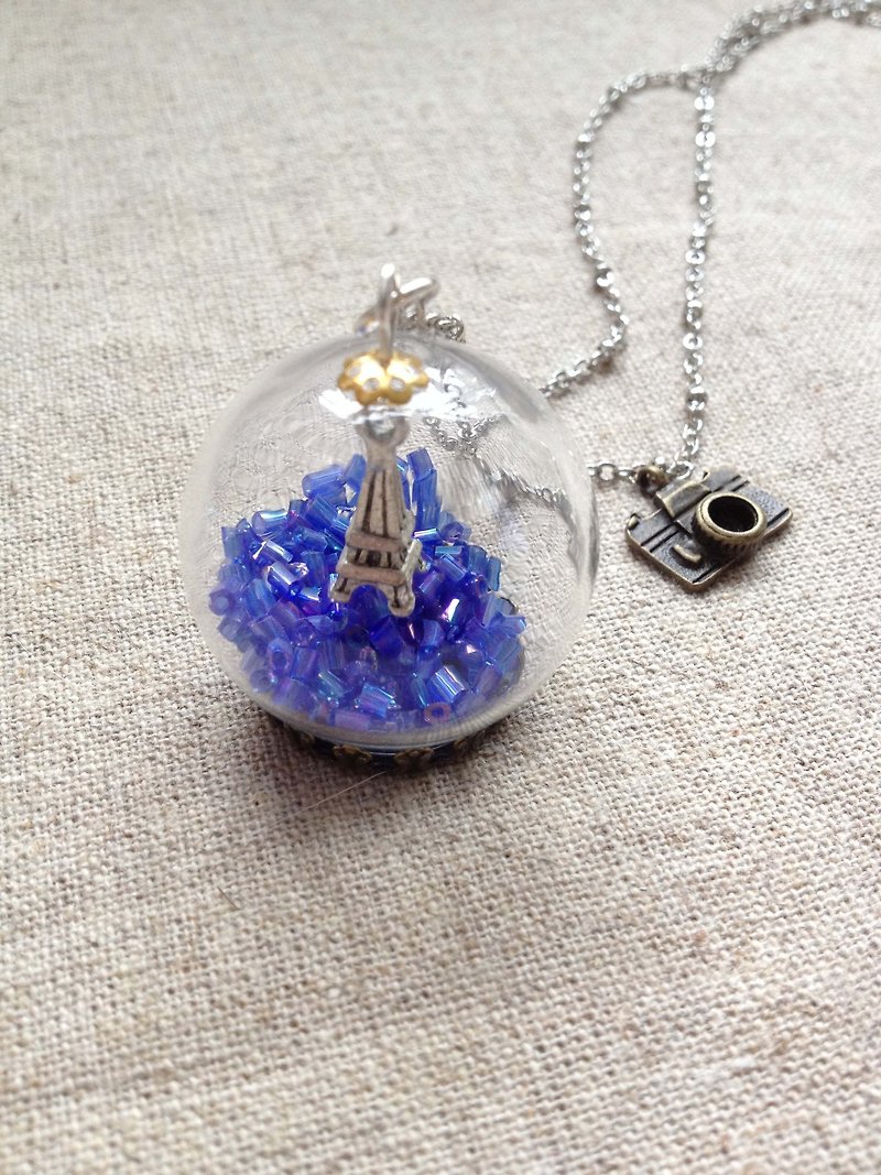 [Imykaka] ♥ Eiffel Tower necklace crystal ball - Necklaces - Glass Blue