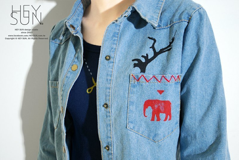 【M0273】HEY SUN獨立手作品牌‧發熱大象銅釦牛仔襯衫外套 - Women's Shirts - Other Materials Blue