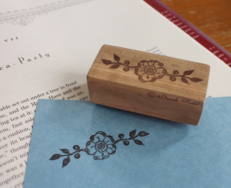 【好評加售】古典風格小花圖樣 木頭印章 - 印章/印台 - 木頭 咖啡色