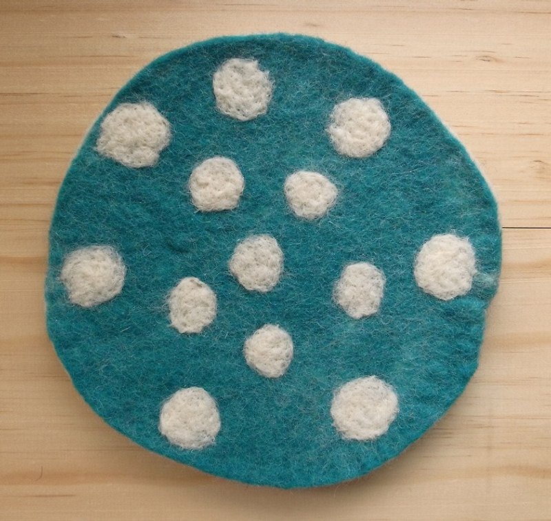 [音楽]ネパール手作りの羊の毛布マット絶縁パッドポットマット（青と緑のドット）を打ちます - ランチョンマット - ウール ブルー