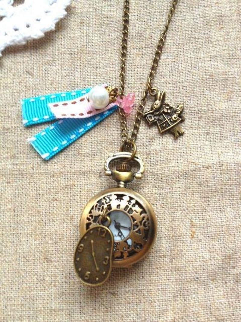 [Imykaka] blue fan with Alice in Wonderland / rabbit small pocket watch necklace - สร้อยคอ - โลหะ หลากหลายสี
