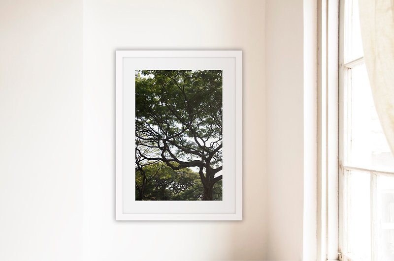 Under the tree under the big tree (without frame/additional price) - Posters - Paper Green