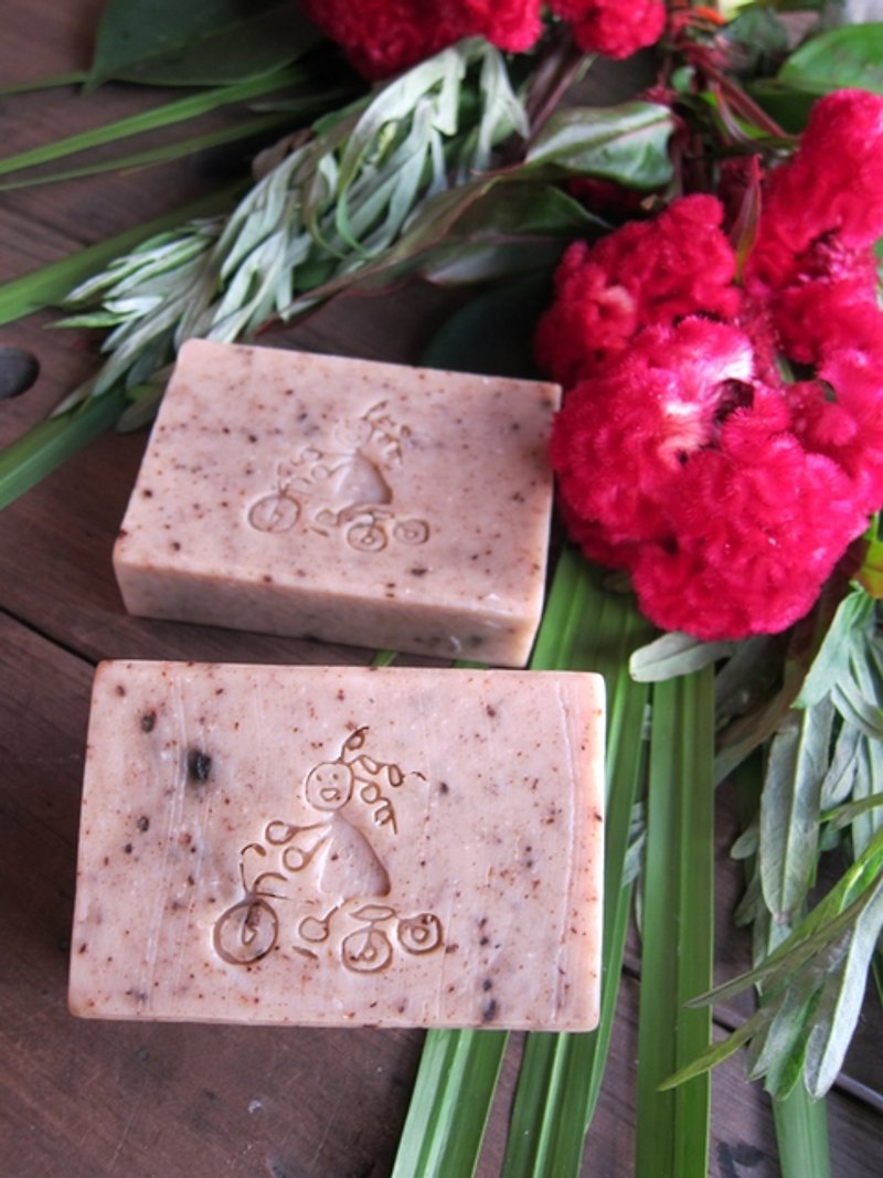 Ping An Extreme Sun Wormwood Soap-Best Anti-Evil Sacred Product-Extreme Sun Water Blessing at Noon on Dragon Boat Festival/Handmade Soap/ - สบู่ - วัสดุอื่นๆ 