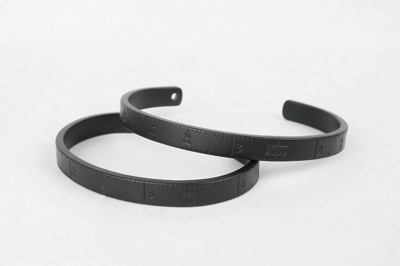 【METALIZE】"Ruler" Bracelet (Black) 銅製直尺手環(黑色) - 手鍊/手鐲 - 其他金屬 