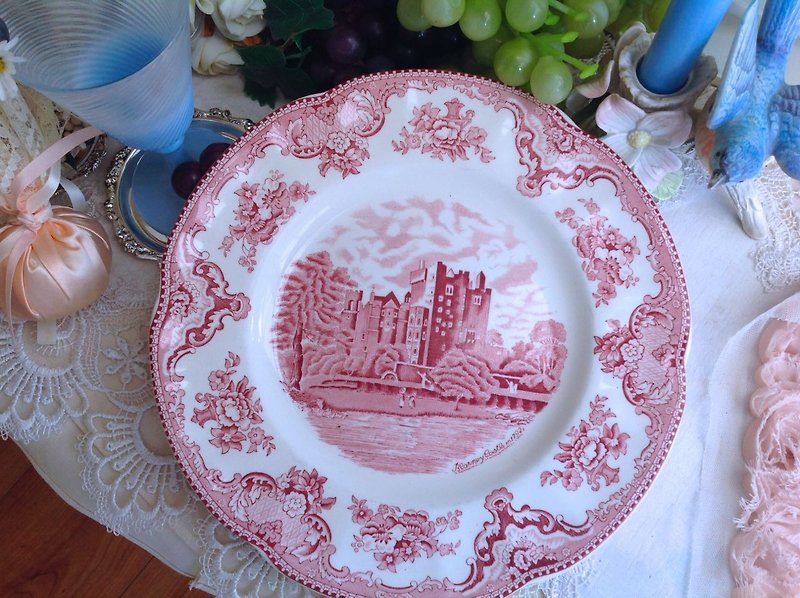English Porcelain Red Country Series Red Cake Plate, Snack Plate, Fruit Plate, Porcelain Plate, Dinner Plate - จานเล็ก - วัสดุอื่นๆ สีแดง