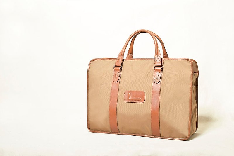 Vintage briefcase vintage bag - กระเป๋าถือ - หนังแท้ สีทอง