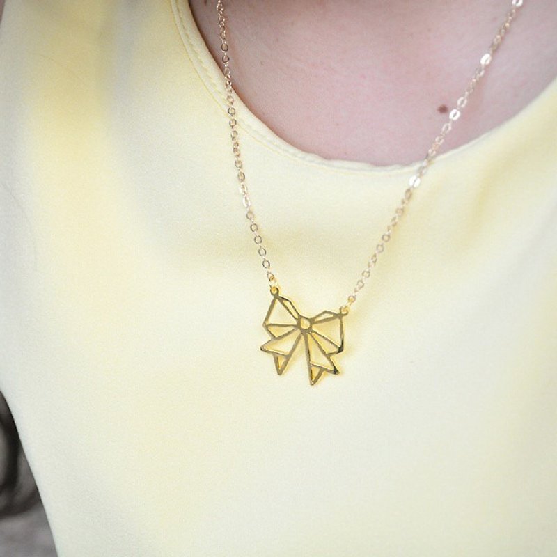 Ribbon necklace Origami jewelry Gift for girl - 項鍊 - 銅/黃銅 金色