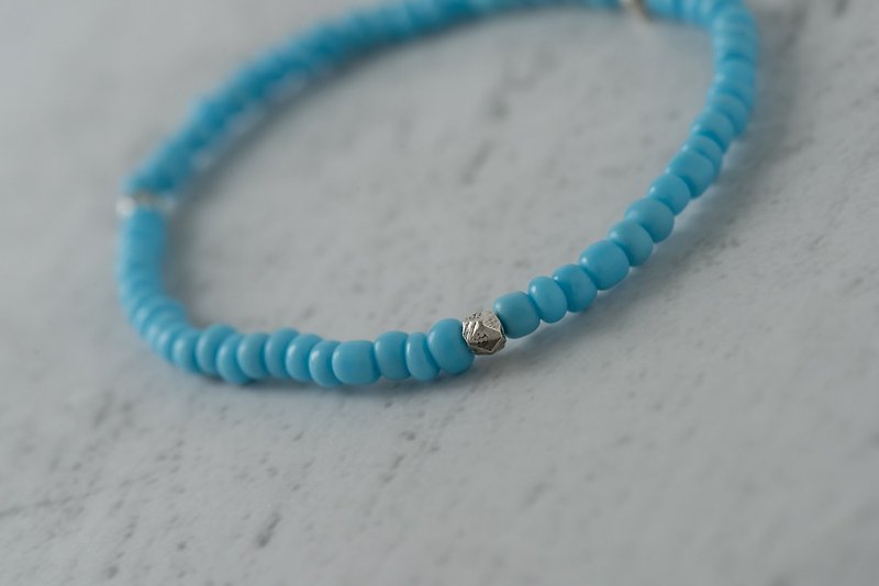 Series of glass 4mm light blue glass bracelets Silver beads Cutaway models -b - Bracelets - Colored Glass Blue