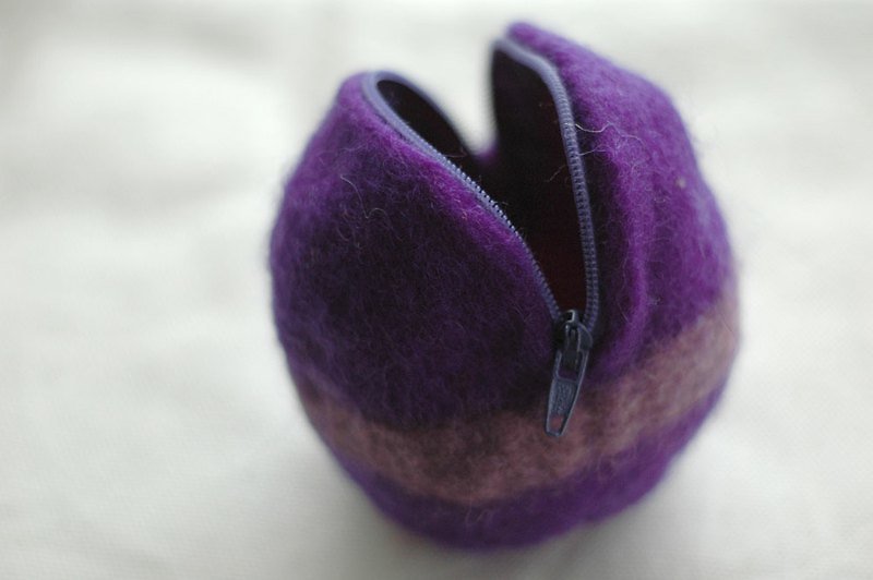 羊毛氈錢包-紫 - กระเป๋าสตางค์ - ขนแกะ สีม่วง