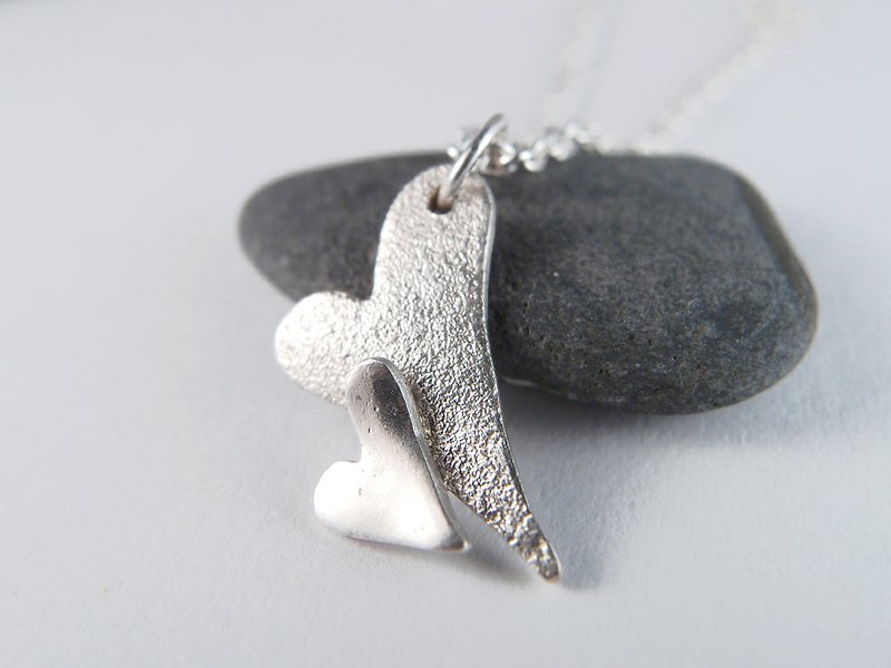 Double Heart Sterling Silver Necklace - สร้อยคอ - โลหะ สีเทา