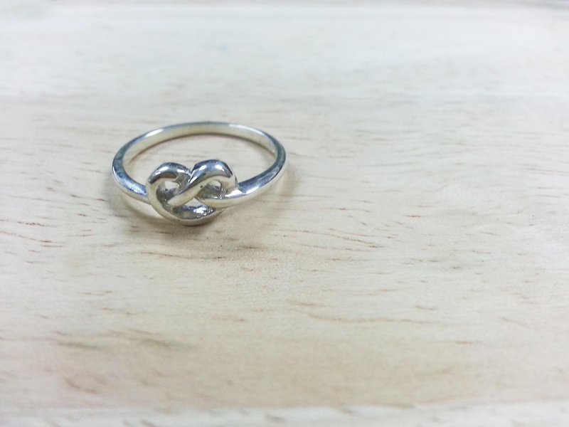Small love knot ring - General Rings - Other Metals 