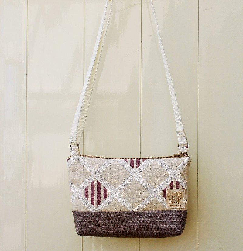 [Ten wooden meters. Lorenza] Lara messenger bag flat bags # Lavender - กระเป๋าแมสเซนเจอร์ - วัสดุอื่นๆ สีม่วง
