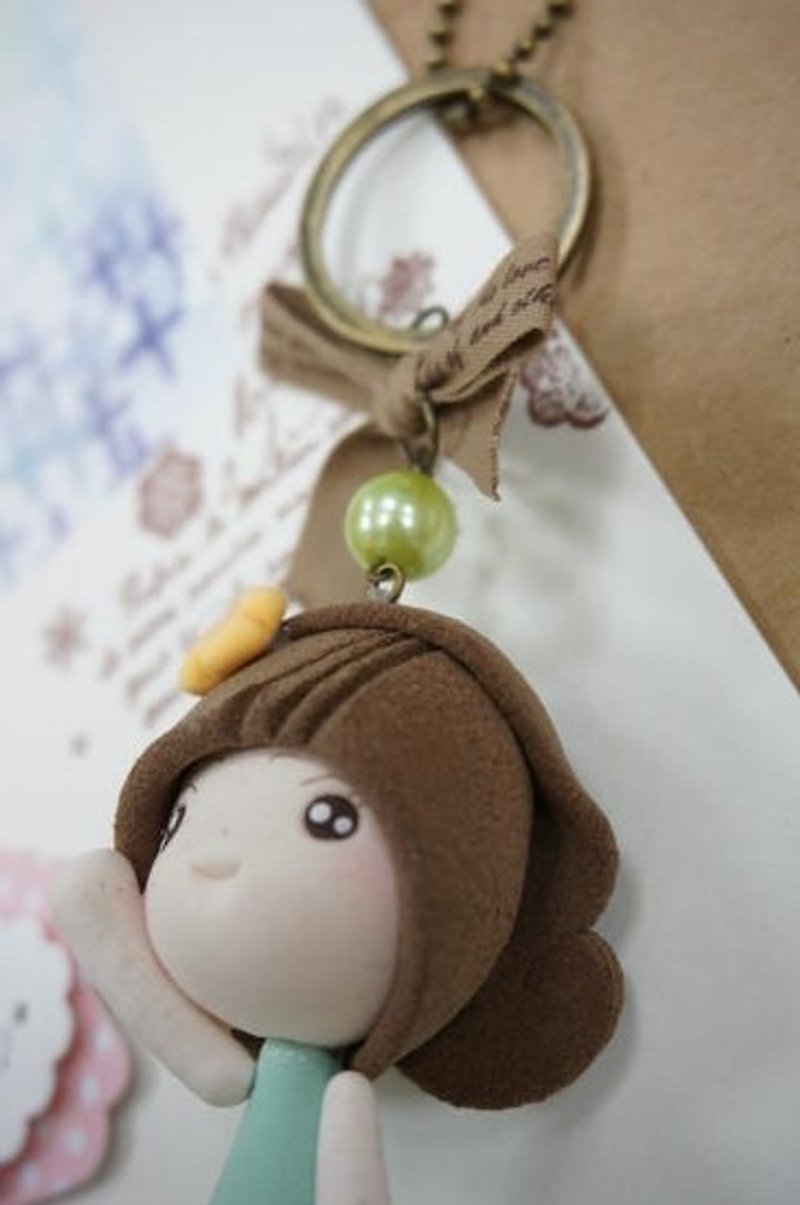 手工製 mini koli girl娃娃鑰匙圈吊飾 - 鑰匙圈/鎖匙扣 - 其他材質 粉紅色