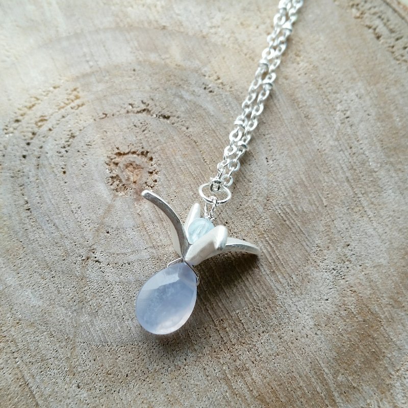 Aquamarine Faceted Blue Chalcedony Silver Plated Origami Crane Clavicle Necklace - Necklaces - Gemstone Blue