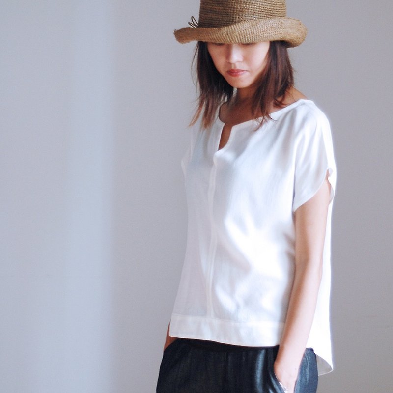 Cotton Top - Beige - เสื้อผู้หญิง - ผ้าฝ้าย/ผ้าลินิน ขาว