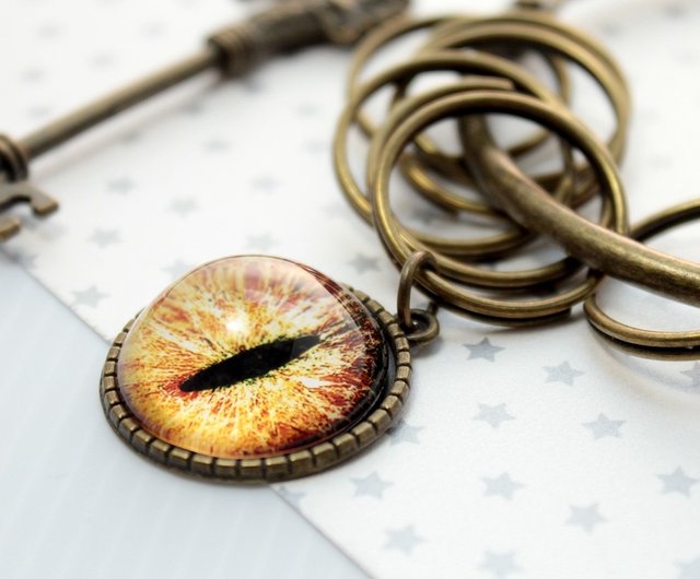 Cat EYE 25mm cat's eye + key charm retro style large key ring - Shop  jyeart-studio Keychains - Pinkoi