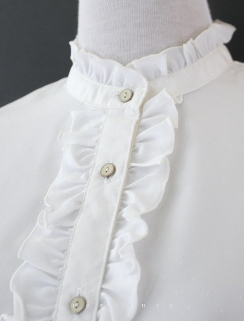 [RE0909T1286] early autumn embroidery simple little retro vintage collar white shirt - เสื้อเชิ้ตผู้หญิง - วัสดุอื่นๆ ขาว