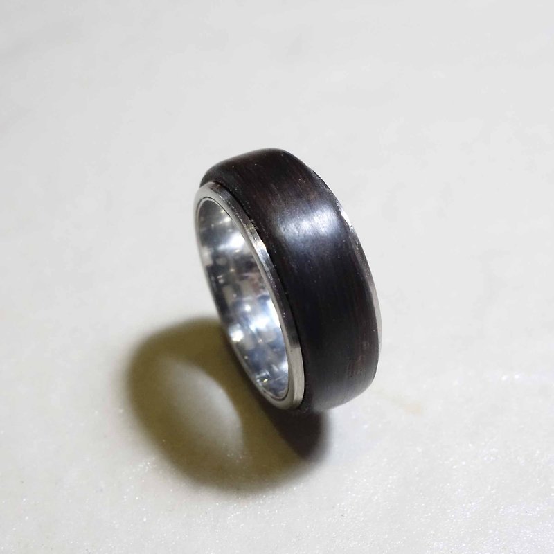 Rosewood Carousel Steel Ring - วัสดุห่อของขวัญ - ไม้ สีดำ