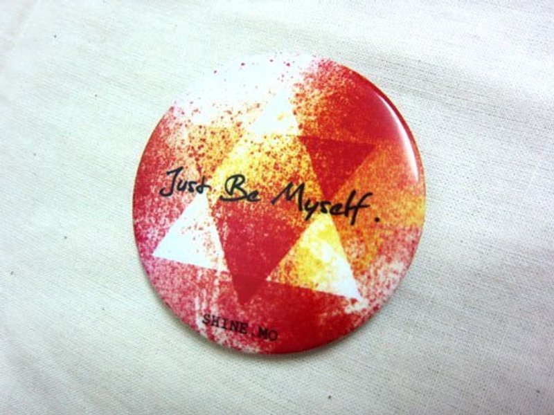 Shine.Mo大胸章-Just be myself. - 胸針 - 其他金屬 紅色