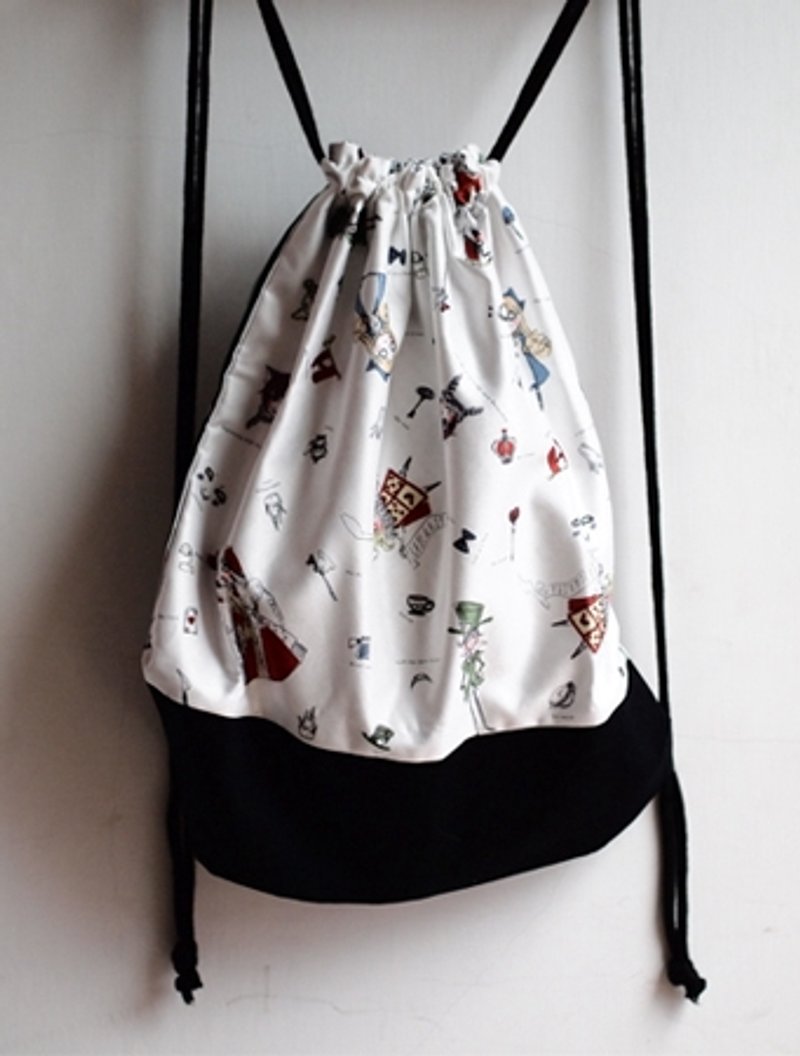 ZoeL*Alice Illustrator*Back pocket. Zakka white * MIT (original pattern) - กระเป๋าหูรูด - วัสดุอื่นๆ ขาว