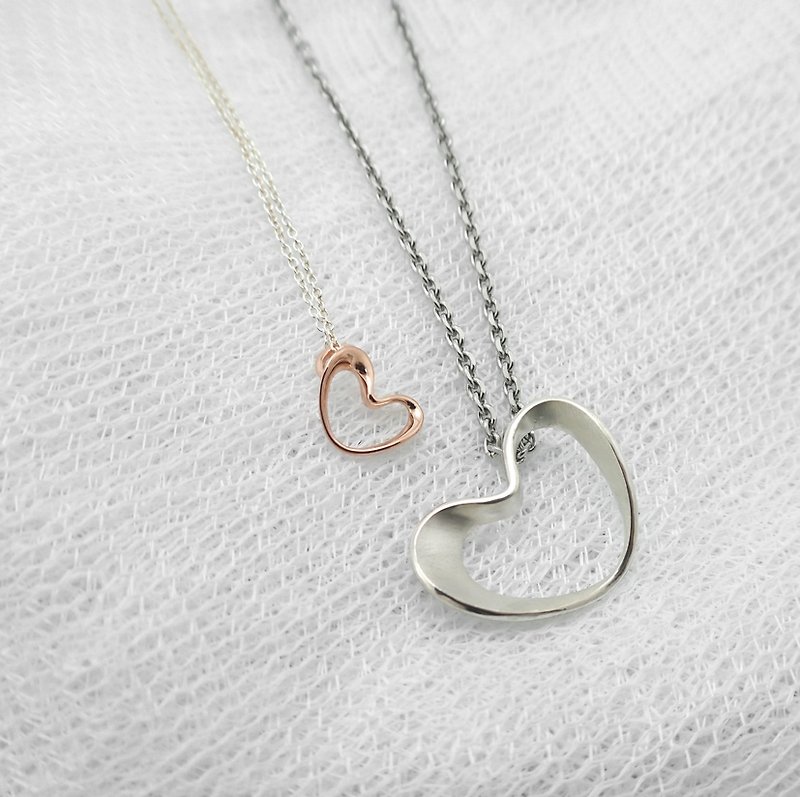 【About love series】 Throbbing Heart Necklace for Couples L006SMR+L007SMN - สร้อยคอ - โลหะ สีเงิน