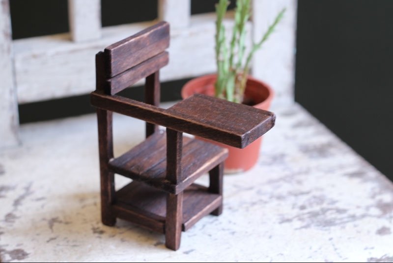 老大學椅 - クリアファイル - 木製 ブラウン