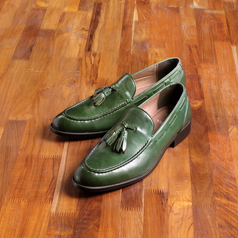 Vanger 優雅美型‧經典紳士流蘇樂福便鞋 Va187時尚綠 - 男款牛津鞋 - 真皮 綠色