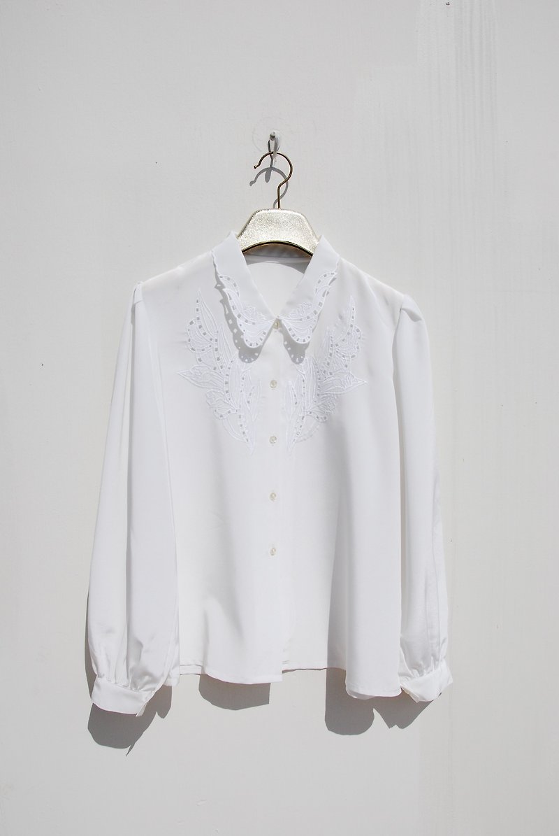 Vintage white shirt - Women's Shirts - Other Materials 