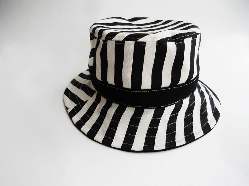 其他材質 帽子 黑色 - 白束光漁夫帽