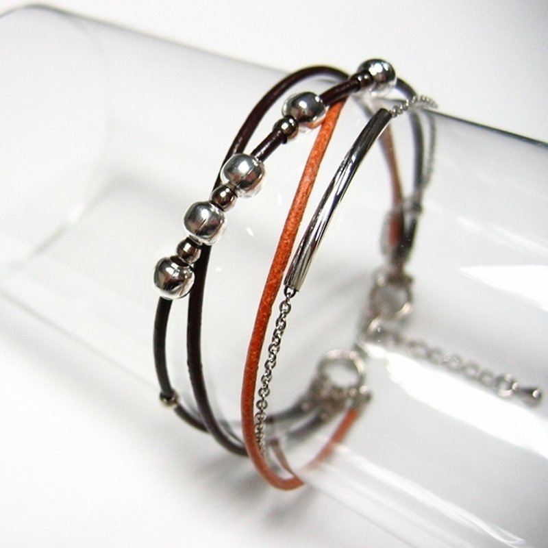 Beads - fine leather bracelet - hand bracelet - สร้อยข้อมือ - หนังแท้ สีนำ้ตาล