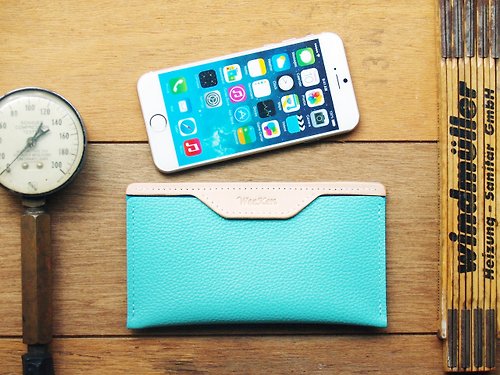 【 維肯生活 】快速出貨！ iPhone 13mini / SE3 - Tiffany Blue 真皮手機殼套(客製化刻印)