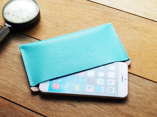 iPhone 13 mini / SE3用レザーフォンケース（カスタムネーム