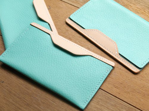 iPhone 13 mini / SE3用レザーフォンケース（カスタムネーム