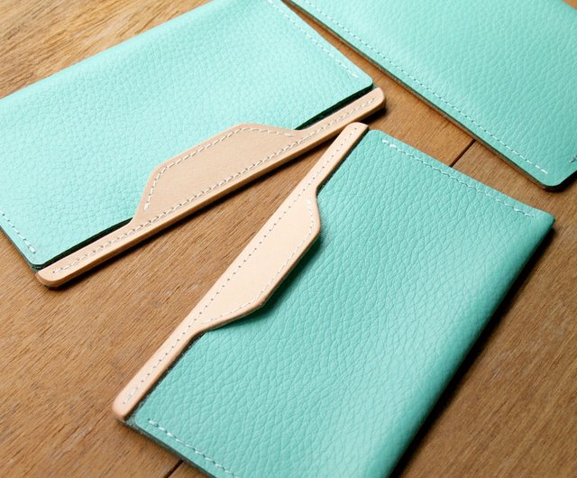 iPhone 13 mini / SE3用レザーフォンケース（カスタムネーム