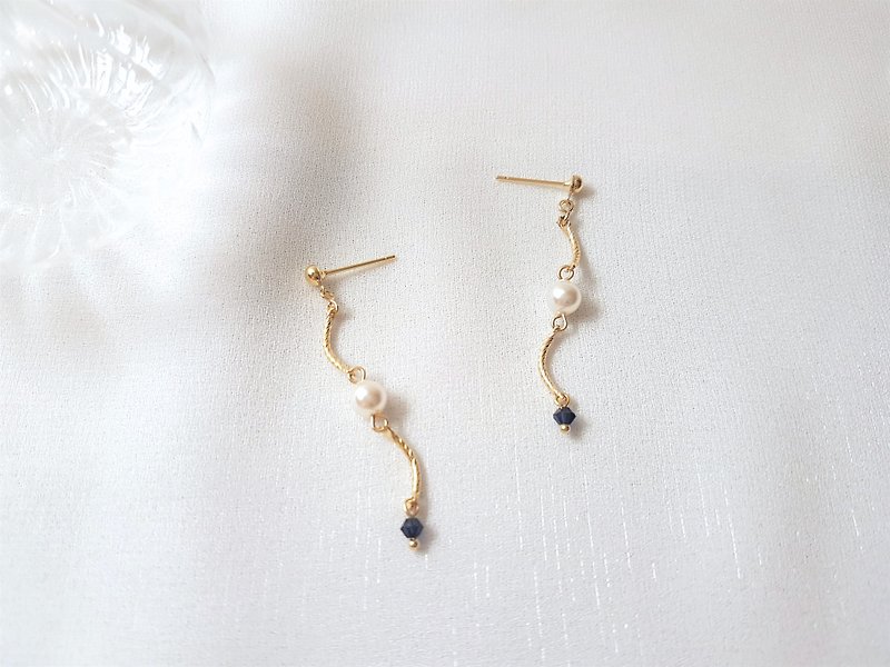 Mermaid Tears‧ Pearl Crystal Earrings - Earrings & Clip-ons - Crystal Blue