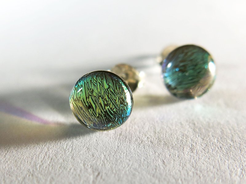 Jewelry glass sterling silver ear pin / Z1 - Earrings & Clip-ons - Glass Green