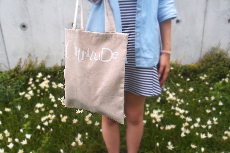 【Cattitude】原創設計　綿麻 麻布　純色　文字　手提袋 Type Tote bag 共３款 - 手袋/手提袋 - 棉．麻 白色