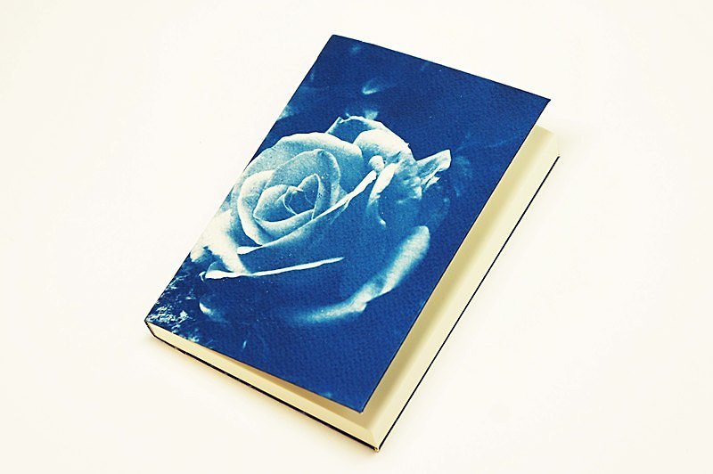 手工藍曬筆記本 - 神秘玫瑰 - 筆記本/手帳 - 紙 藍色