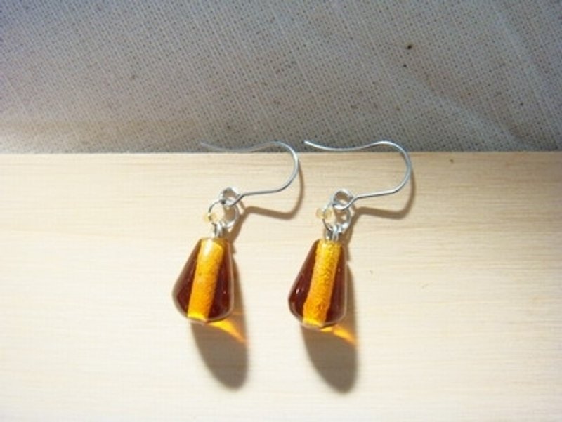 Yuzu Lin Glazed - Versatile Glazed Earrings Series - Amber drop-shaped can be changed into a clip-on style - ต่างหู - แก้ว สีนำ้ตาล