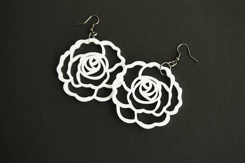 Sea Rose Earrings - Pair - ต่างหู - พลาสติก ขาว