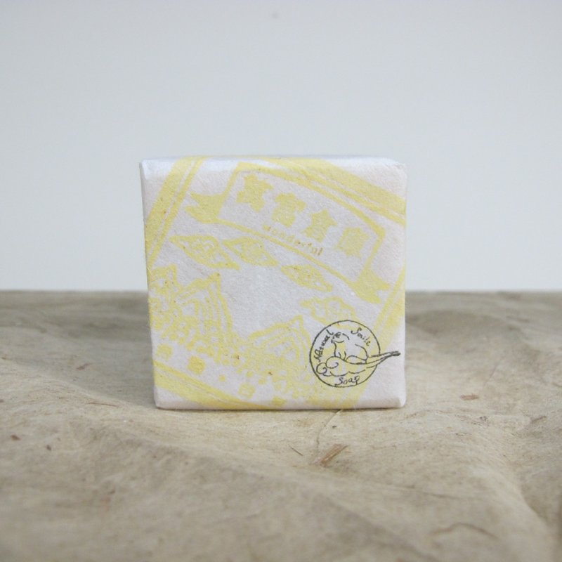釋迦手工皂Custard-apple  Hand-Made Soap -中 - 香氛/精油/擴香 - 其他材質 白色