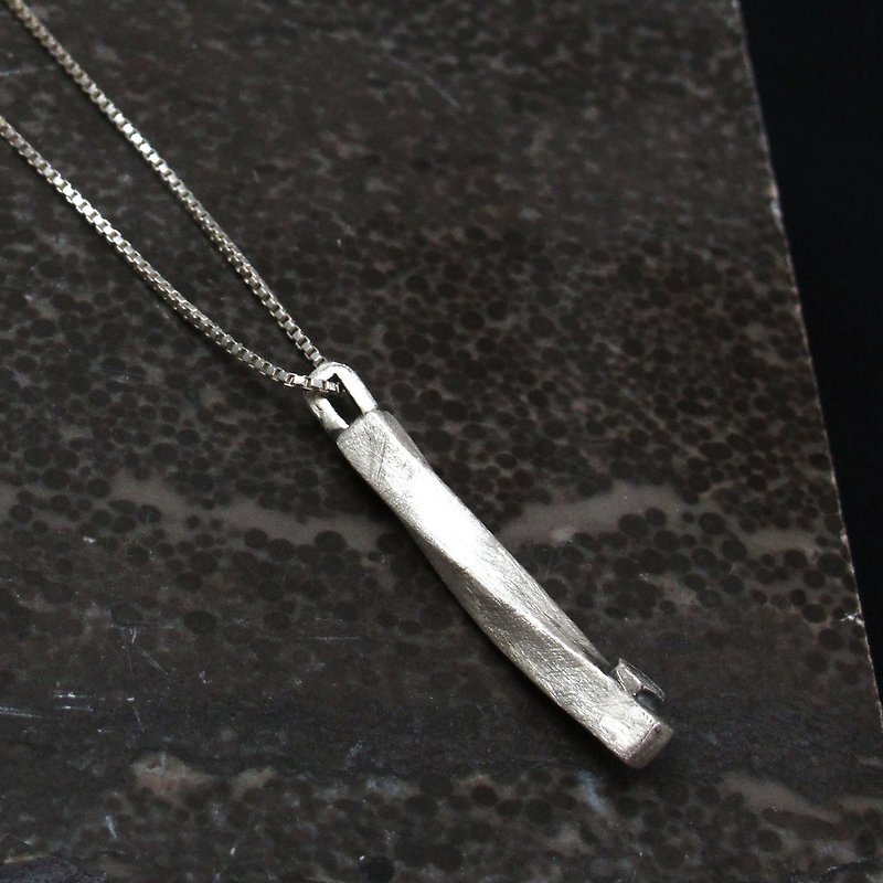 Necklace edges. Angle C 925 sterling silver necklace -64DESIGN - สร้อยคอ - เงินแท้ สีเทา