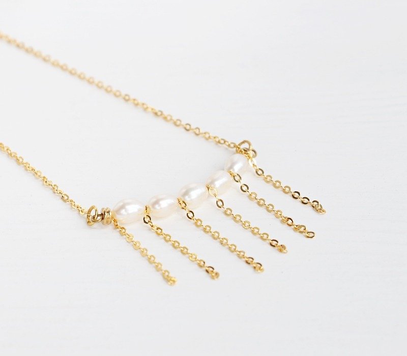 [Treasure] natural pearl necklace brass June Birthstone Mother's Day Valentine's Day birthday anniversary banquet party to exchange gifts for Christmas - สร้อยคอ - เครื่องเพชรพลอย 