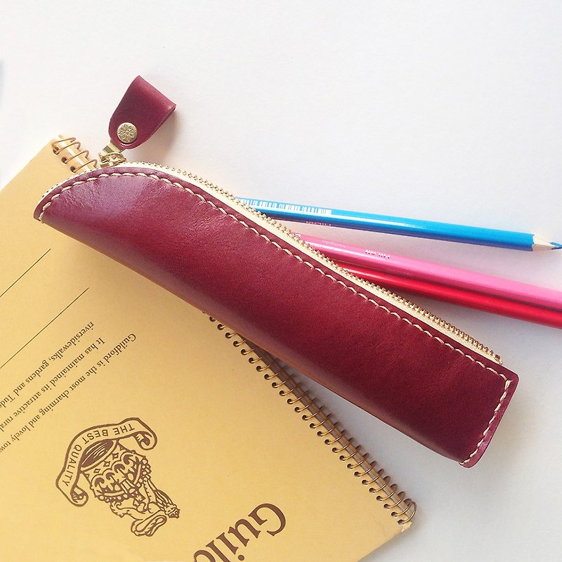 Meniscus leather pencil case-burgundy - กล่องดินสอ/ถุงดินสอ - หนังแท้ สีแดง