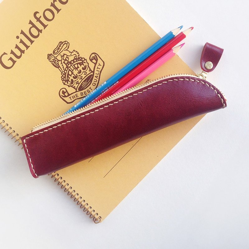 Meniscus leather pencil case-burgundy - กล่องดินสอ/ถุงดินสอ - หนังแท้ สีแดง