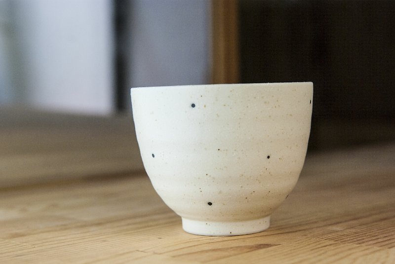 Matte feel ceramic bowl - ถ้วยชาม - วัสดุอื่นๆ ขาว